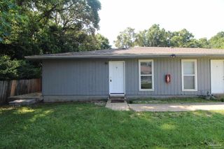 50 Fulton Rd D16, Pensacola, FL 32504