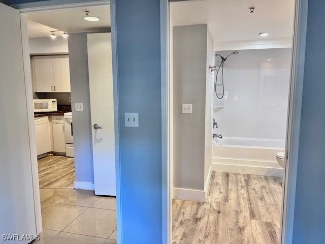 1185 Wildwood Lakes BLVD 101, Naples, FL 34104