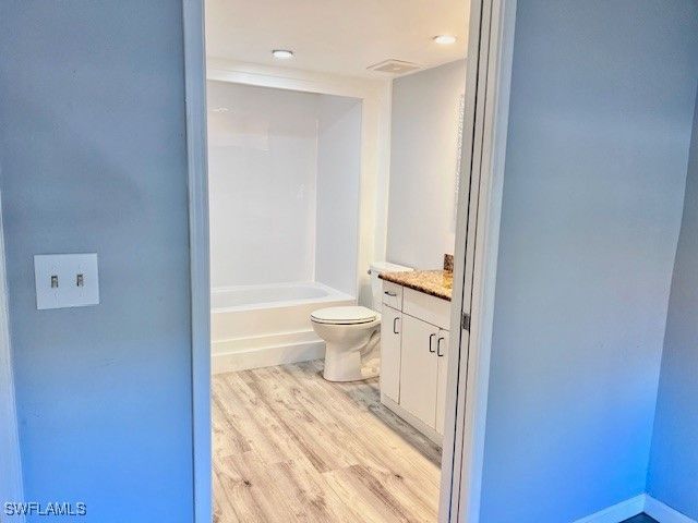 1185 Wildwood Lakes BLVD 101, Naples, FL 34104