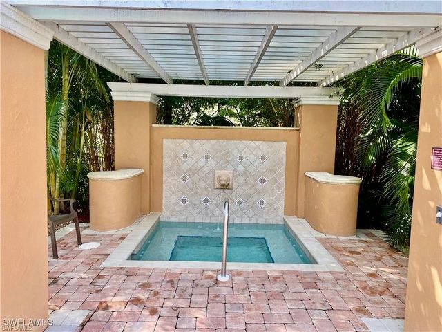 1185 Wildwood Lakes BLVD 101, Naples, FL 34104