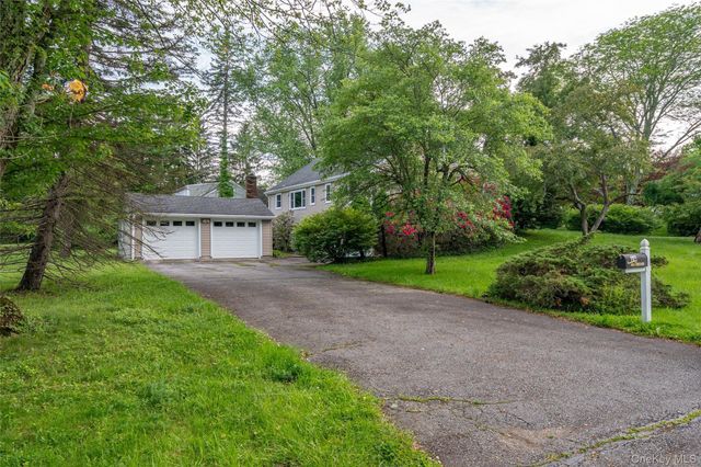 10 Horseshoe Road, Mount Kisco, NY 10549