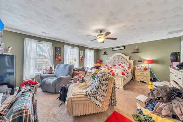 2060 Heys LN, Vinton, VA 24179