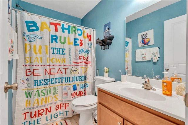 2060 Heys LN, Vinton, VA 24179