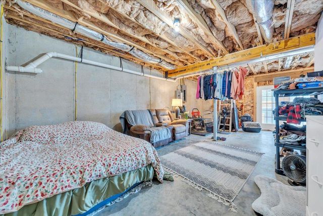 2060 Heys LN, Vinton, VA 24179