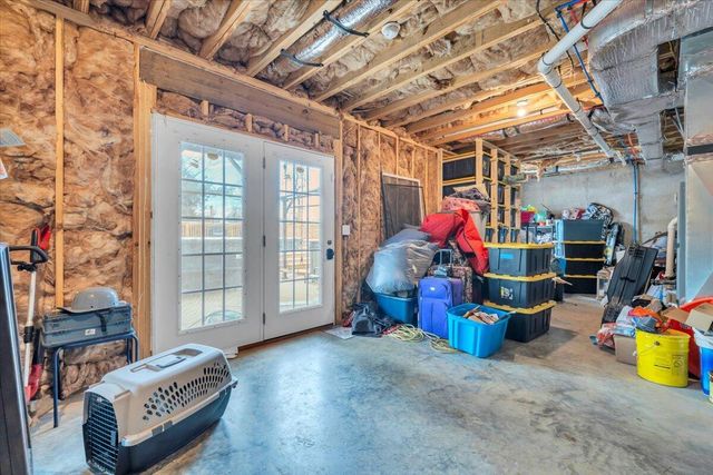 2060 Heys LN, Vinton, VA 24179