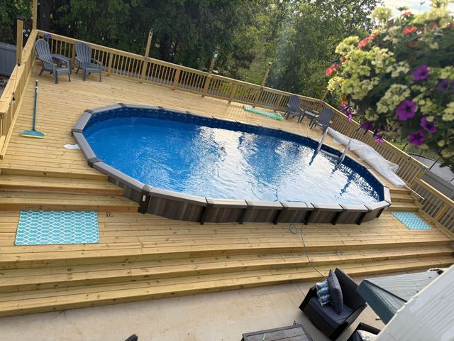 2060 Heys LN, Vinton, VA 24179