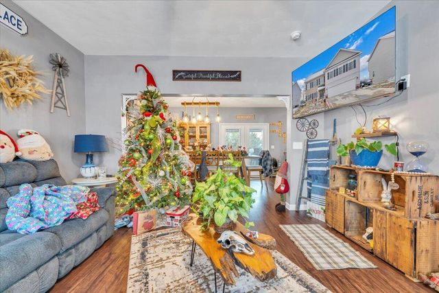 2060 Heys LN, Vinton, VA 24179