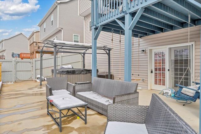 2060 Heys LN, Vinton, VA 24179