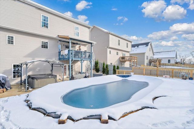 2060 Heys LN, Vinton, VA 24179