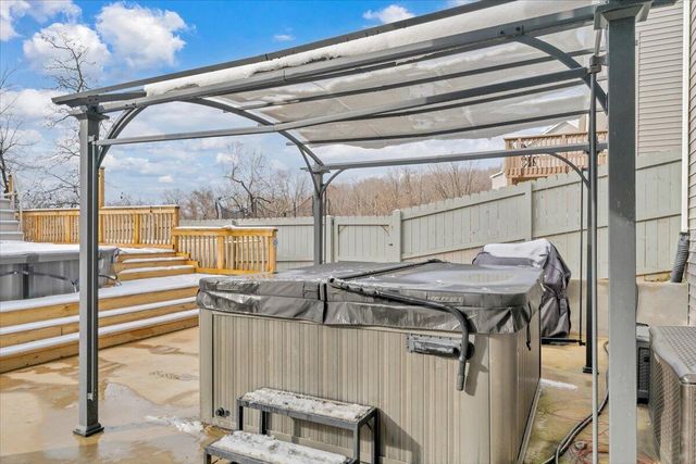 2060 Heys LN, Vinton, VA 24179