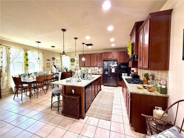 3895 American Elm Road, San Bernardino, CA 92407