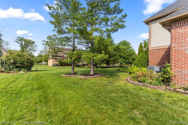 756 Sandalwood Road, Canton, MI 48188