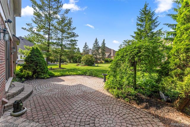 756 Sandalwood Road, Canton, MI 48188