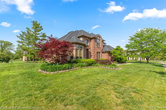756 Sandalwood Road, Canton, MI 48188