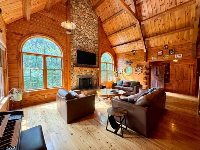 155 Knowlton Rd, Knowlton Twp., NJ 07832