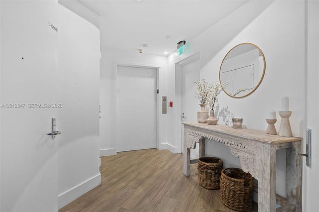 731 Crandon Blvd 308, Key Biscayne, FL 33149