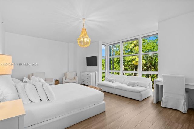 731 Crandon Blvd 308, Key Biscayne, FL 33149
