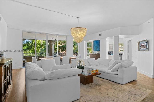 731 Crandon Blvd 308, Key Biscayne, FL 33149