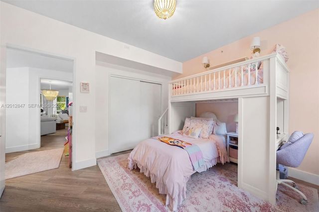 731 Crandon Blvd 308, Key Biscayne, FL 33149