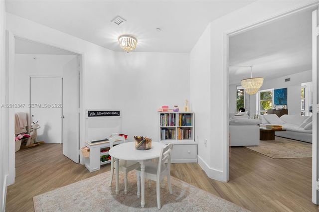 731 Crandon Blvd 308, Key Biscayne, FL 33149