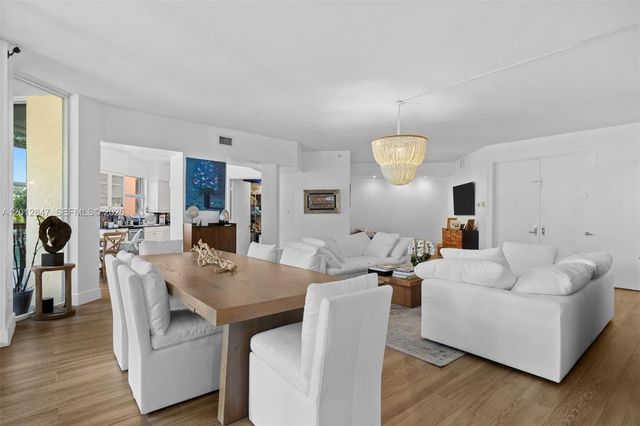 731 Crandon Blvd 308, Key Biscayne, FL 33149