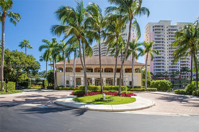 731 Crandon Blvd 308, Key Biscayne, FL 33149