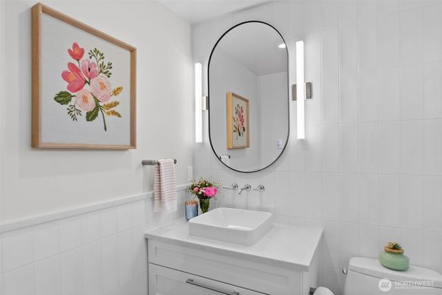 3404 Shorecliff Drive NE, Tacoma, WA 98422