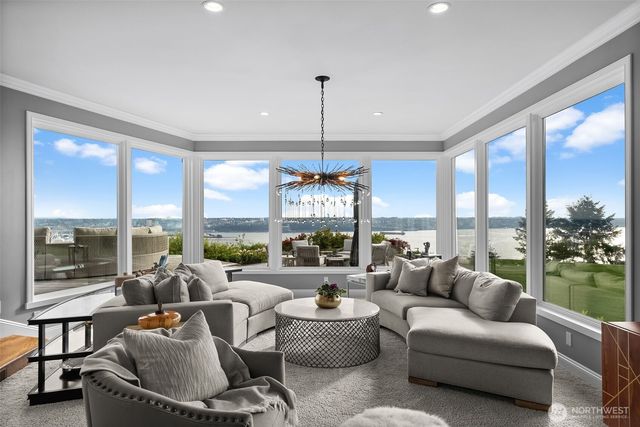 3404 Shorecliff Drive NE, Tacoma, WA 98422