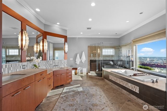 3404 Shorecliff Drive NE, Tacoma, WA 98422