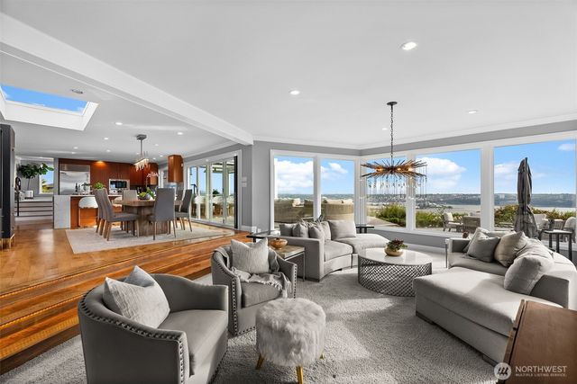 3404 Shorecliff Drive NE, Tacoma, WA 98422