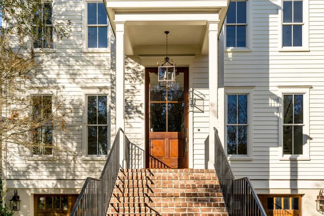 26 Saturday Road, Mount Pleasant, SC 29464