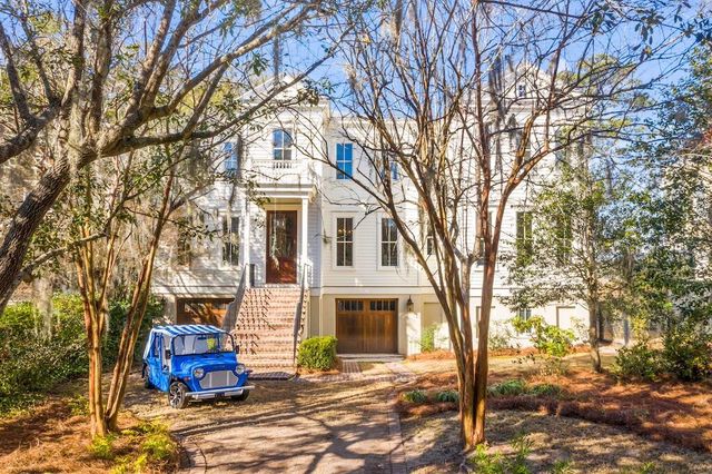 26 Saturday Road, Mount Pleasant, SC 29464