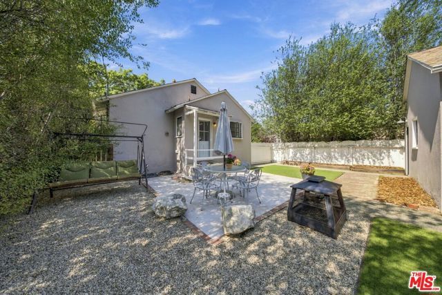 12222 Tennessee Avenue, Los Angeles, CA 90064