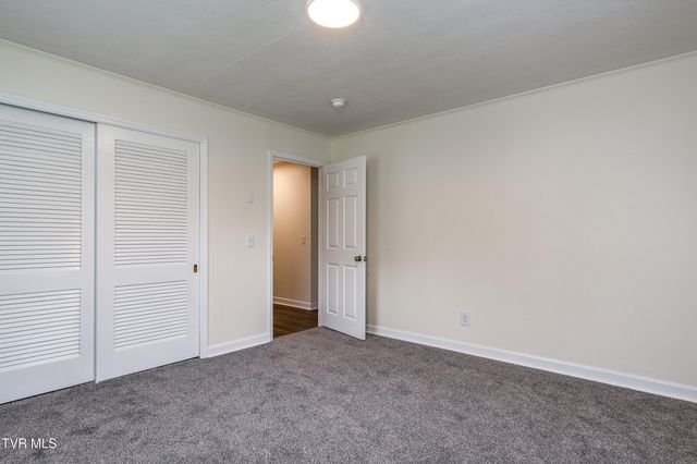 402 Crockett Lane, Greeneville, TN 37745