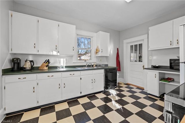 413 Hillside Drive, Greensboro, NC 27401