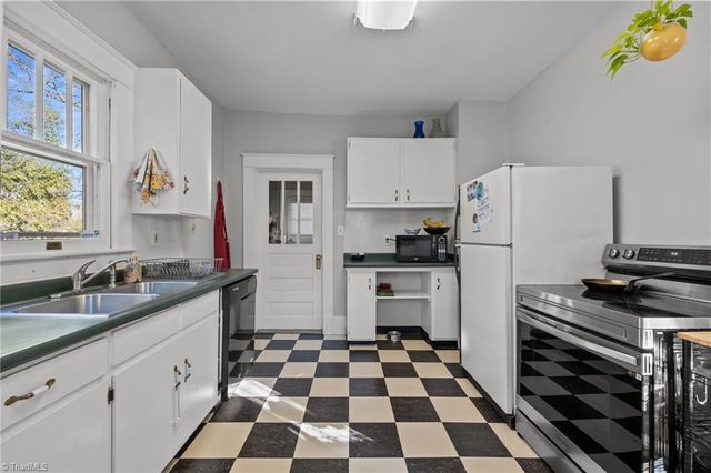 413 Hillside Drive, Greensboro, NC 27401