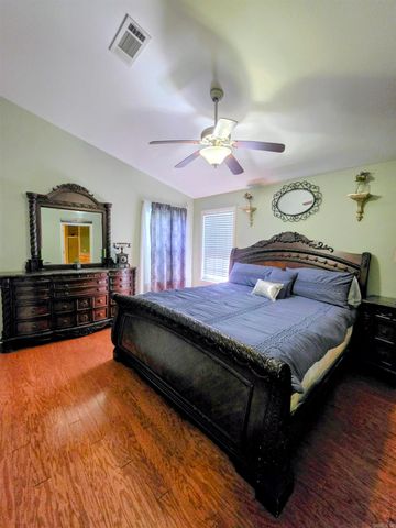 150 Lakeaire Terrace, Hot Springs, AR 71913