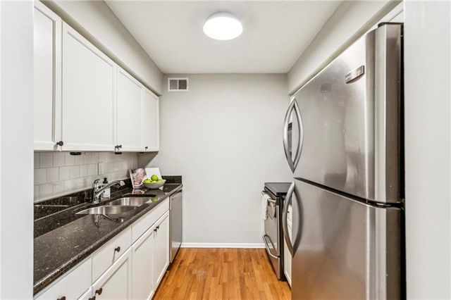 1150 Collier Road NW J11, Atlanta, GA 30318