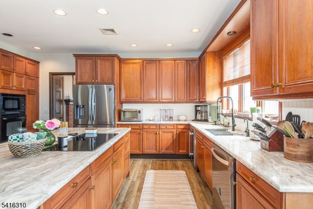 7 Cambridge Rd, Andover Twp., NJ 07848