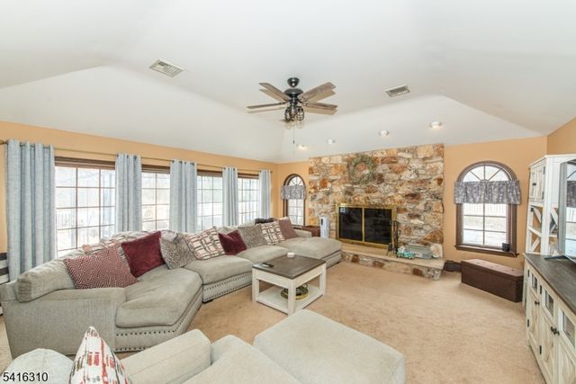 7 Cambridge Rd, Andover Twp., NJ 07848