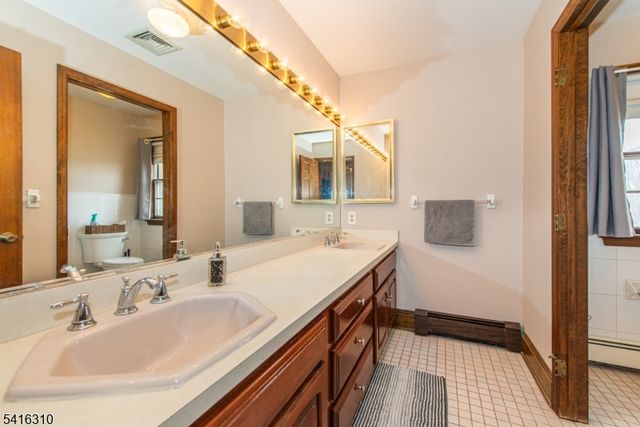 7 Cambridge Rd, Andover Twp., NJ 07848