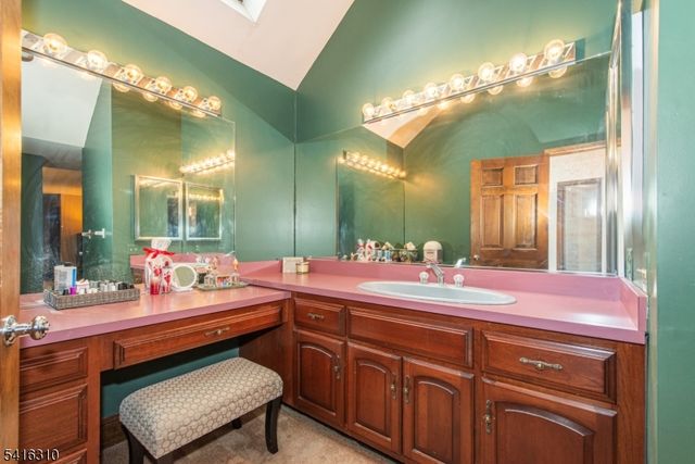 7 Cambridge Rd, Andover Twp., NJ 07848