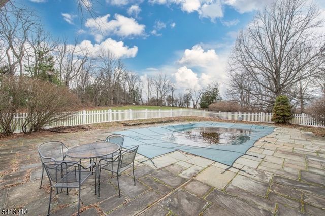 7 Cambridge Rd, Andover Twp., NJ 07848