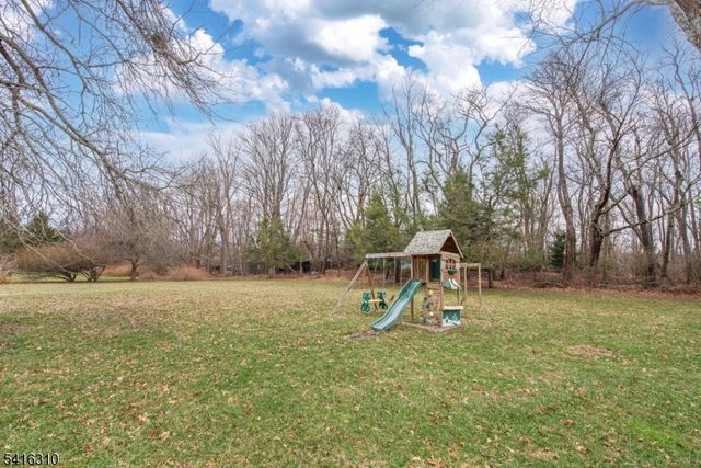 7 Cambridge Rd, Andover Twp., NJ 07848