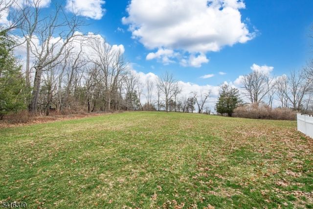 7 Cambridge Rd, Andover Twp., NJ 07848