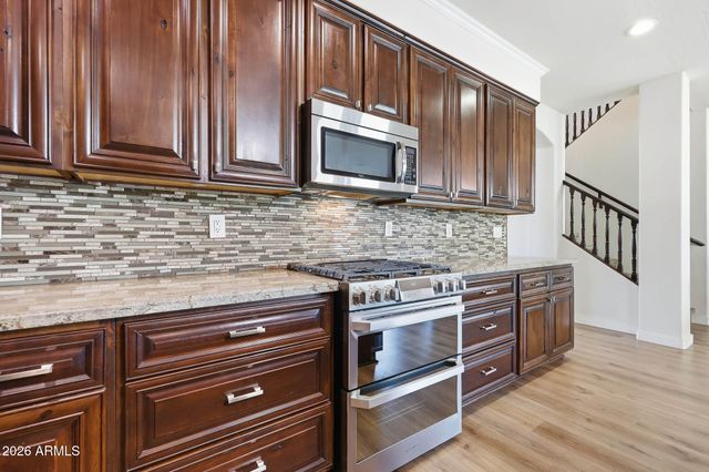 8040 W VIA MONTOYA Drive, Peoria, AZ 85383