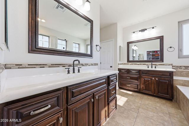 8040 W VIA MONTOYA Drive, Peoria, AZ 85383