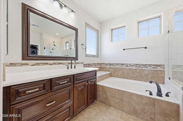 8040 W VIA MONTOYA Drive, Peoria, AZ 85383