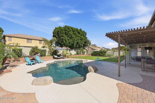 8040 W VIA MONTOYA Drive, Peoria, AZ 85383