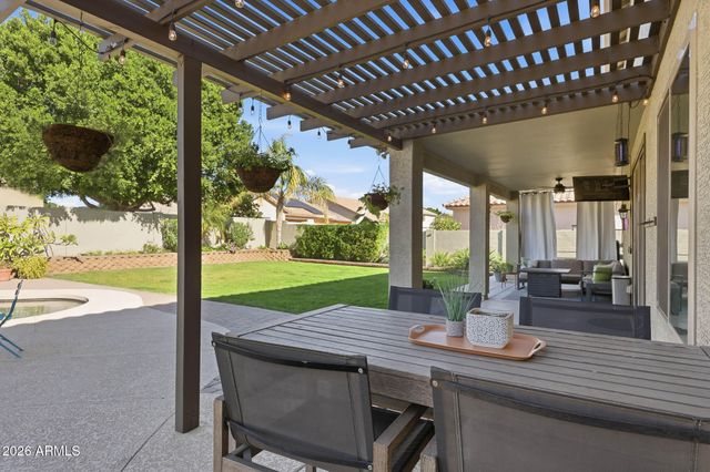 8040 W VIA MONTOYA Drive, Peoria, AZ 85383